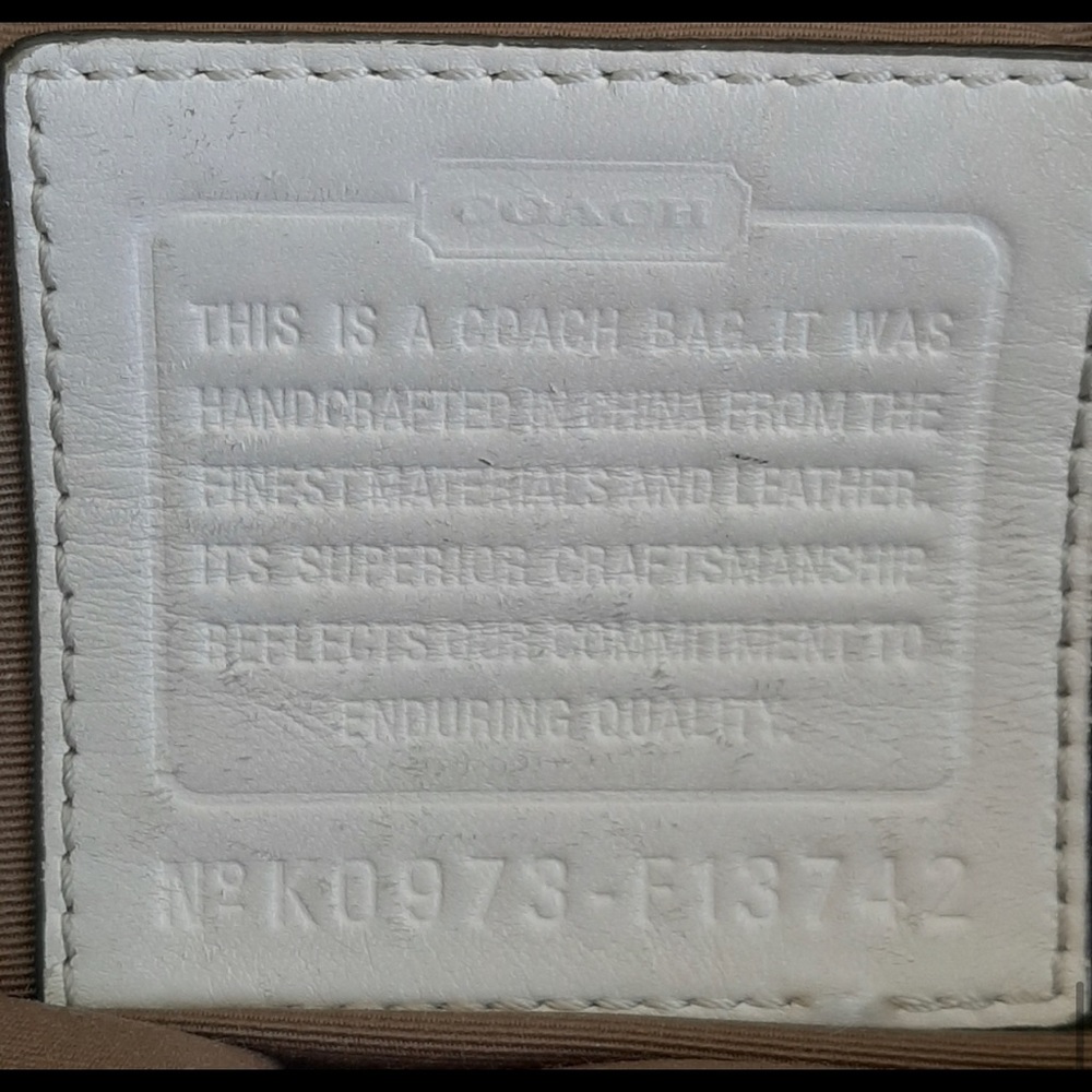 COACH SATCHEL - Picture 8 of 10